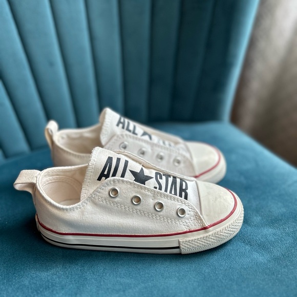 Converse Velcro design Size 10 - Picture 1 of 3